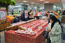 롯데마트·슈퍼, 산지의 신선함을 간직한 ‘새벽 딸기’ 판매