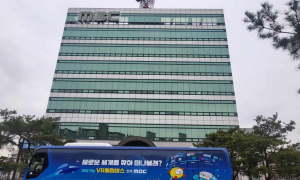 남원 춘향제, 전주 MBC 하이테크 플랫폼 '찾아가는 VR체험버스' 운영