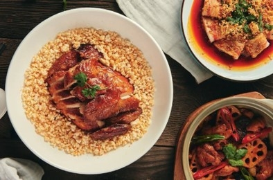 사진='크리스탈 제이드' 잠원점의 홍콩식으로 구워낸 닭고기 구이