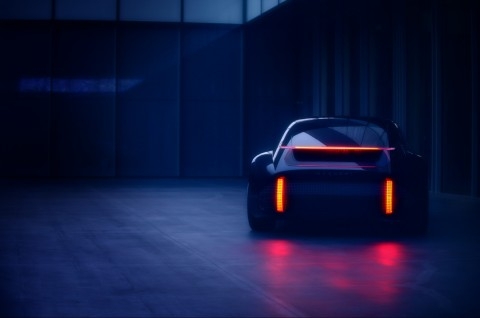 사진=현대자동차가 미래 디자인의 방향성을 담아낸 새로운 EV 콘셉트카 프로페시의 티저 이미지를 공개했다