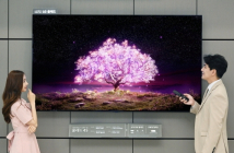 LG전자, 세계 최초 83형 올레드 TV 첫 출시…