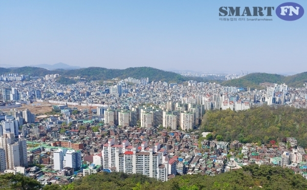 한국부동산원은 7월 1주 전국의 아파트가격 동향을 조사한 결과, 매매가격은 0.26% 상승, 전세 가격은 0.19% 상승했다고 밝혔다. 사진=이철규 기자