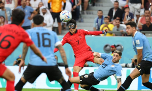 2022 월드컵, 대한민국 역사상 가장 치열한 접전...우루과이 전반 0-0 