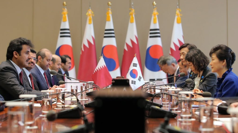 박근혜 전 대통령과  셰이크 타밈 빈 하마드 알 타니 카타르 국왕이 지난 2014년 11월 5일 오후 청와대에서 정상회담을 하고 있다. /사진=연합뉴스 