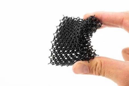 에코트리온이 사용된 3D 프린팅 수지로 제작한 격자 소재. /사진=SK케미칼