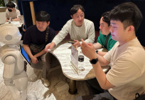 LG유플러스 직원들, 일본 서비스 로봇 벤치마킹 나선다