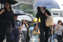 [오늘의 날씨] 칠석인 화요일에도 무더위는 계속...곳곳에 비 예보 우산 지참
