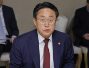 강도형 해수부 장관 “HMM 재매각 추진 시기·방법 논의 중”