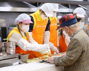 금호석화, 서울노인복지센터에서 독거노인 급식봉사 활동 진행