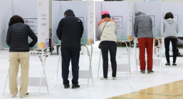 [22대 총선] 투표율 오후 1시 53.4%…지난 총선보다 3.7%p↑
